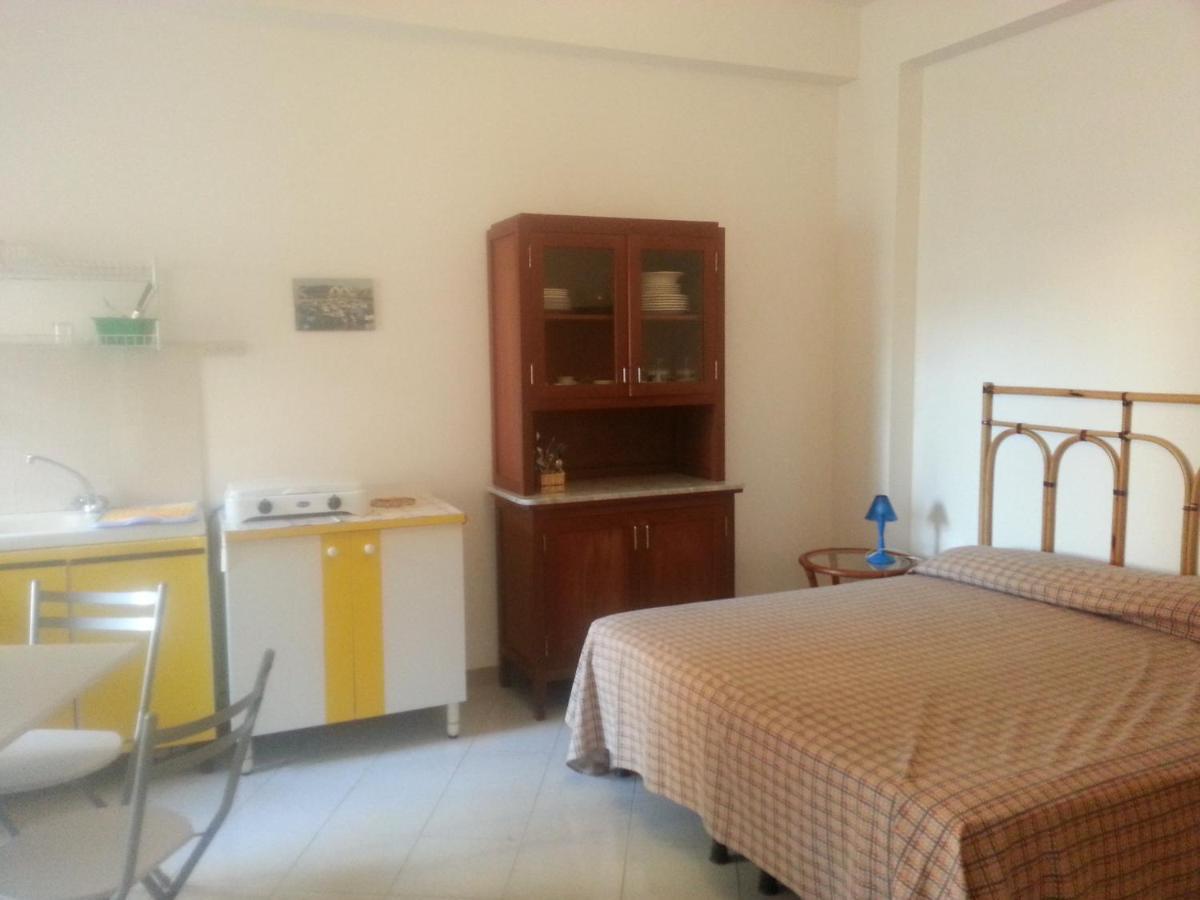 Appartamento Casa Mazzini Yellow Favignana Esterno foto